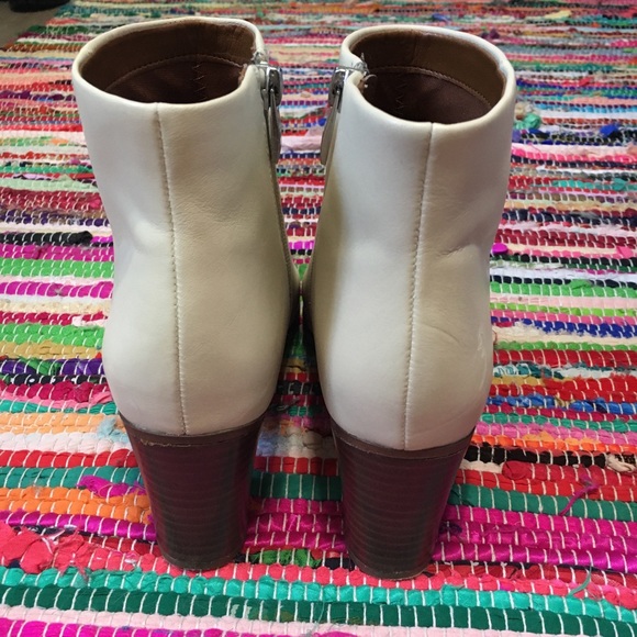 *SOLD* Cream Booties - Picture 3 of 5